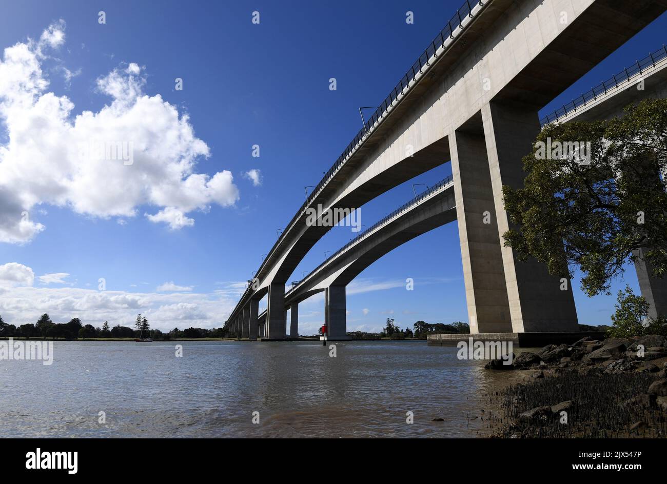 A stock image of the Sir Leo Hielscher Bridges, known as the Gateway Bridge, pictured in