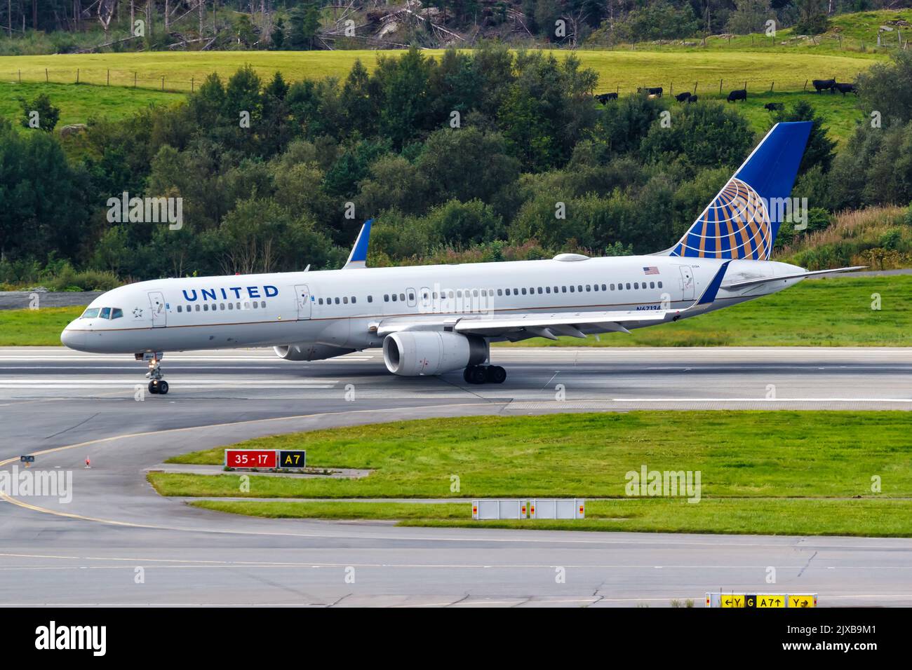 Bergen, Norway - August 18, 2022: United Airlines Boeing 757-200 airplane at Bergen airport (BGO) in Norway. Stock Photo