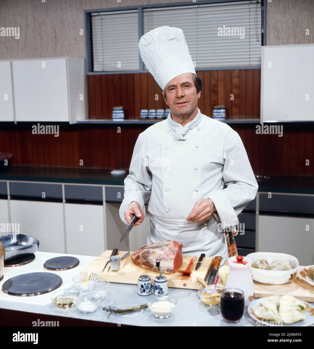 Ernst Faseth, österreichischer Küchenchef und bekannter Fernsehkoch, Österreich 1975. Stock Photo