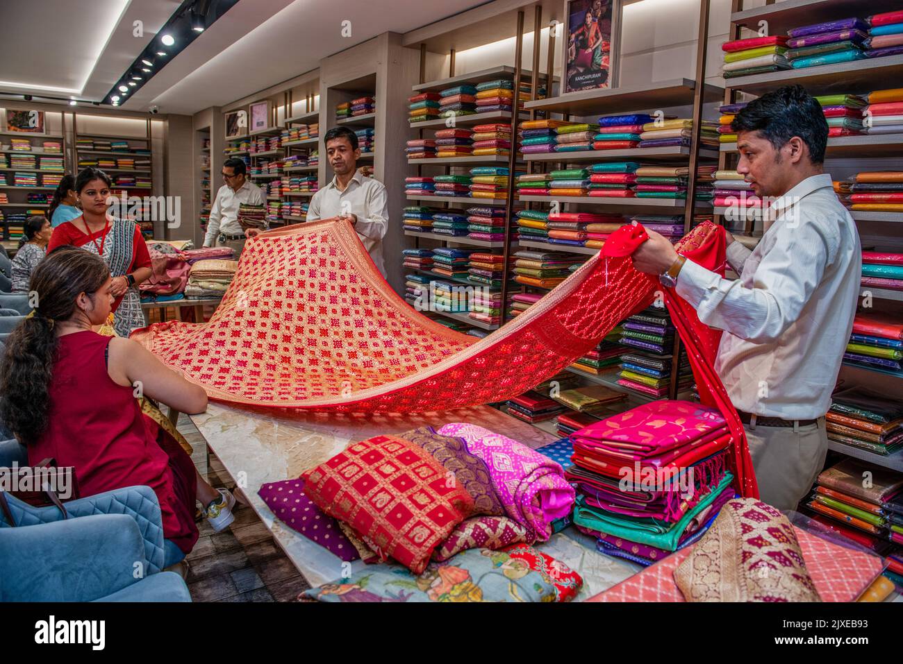 Banarasi saree shop hi-res stock photography and images - Alamy