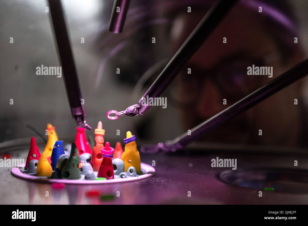 Goslar, Germany. 07th Sep, 2022. Arms of the "daVinci" robot reach for