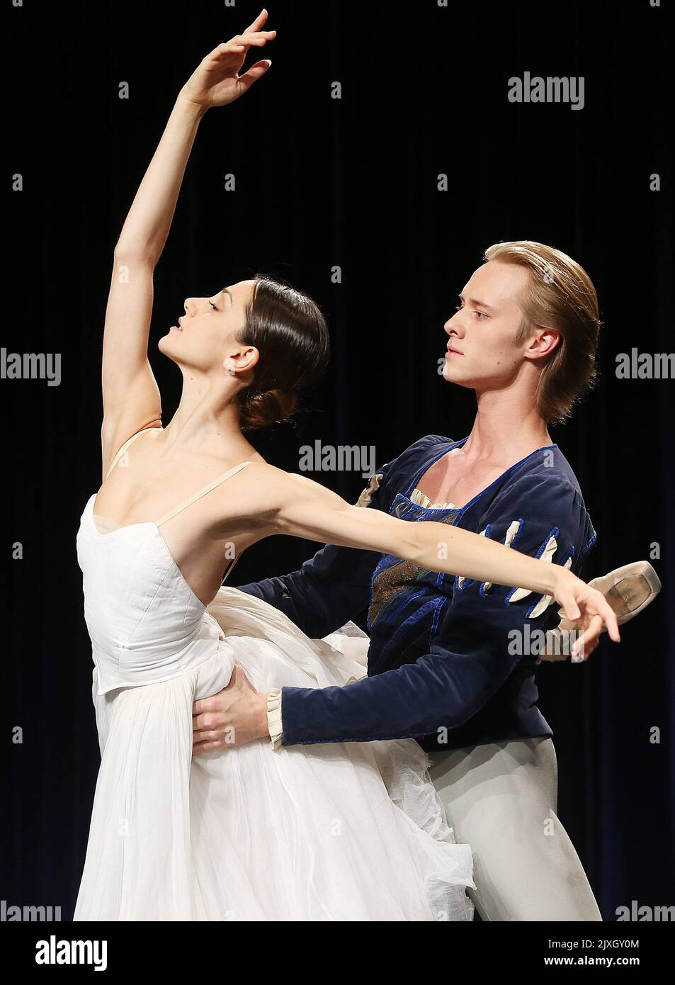 Nicoletta and Timofej are principal dancers of Teatro Alla Scala in Mi