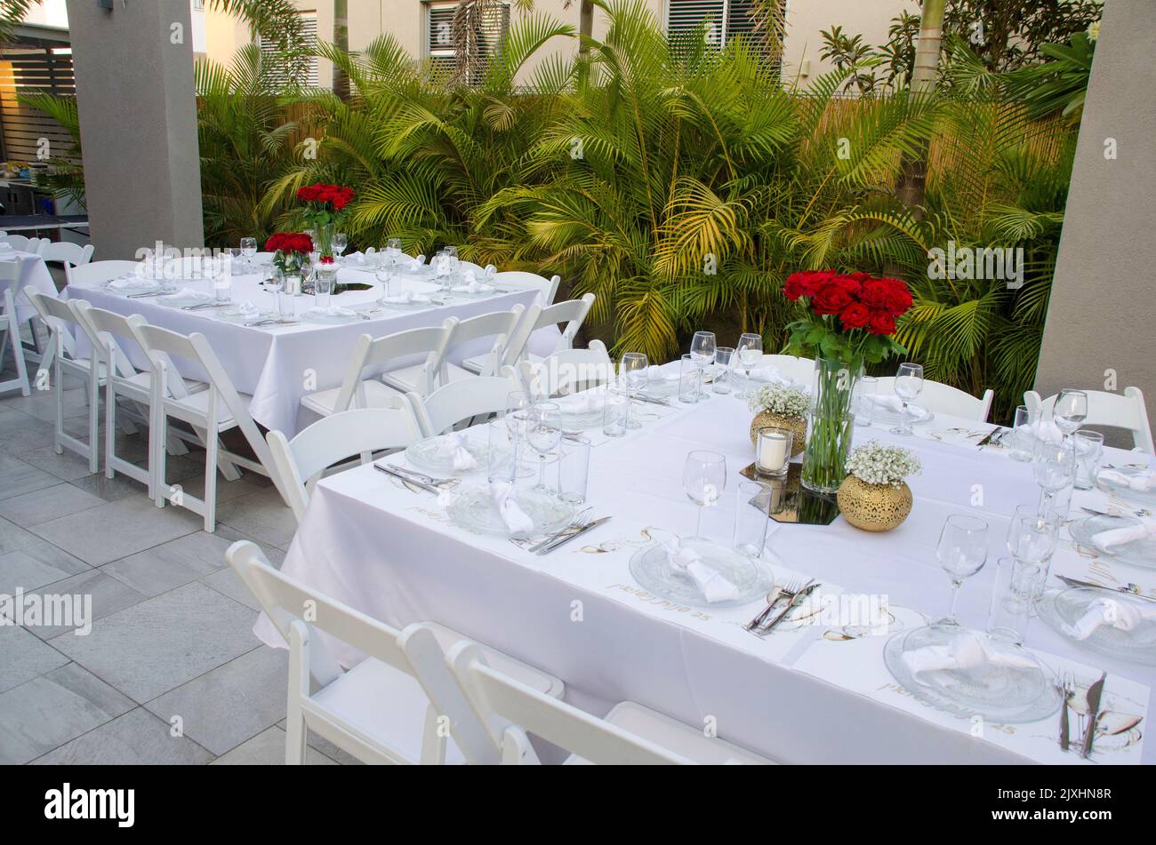 Formal garden party reception setting Stock Photo Alamy