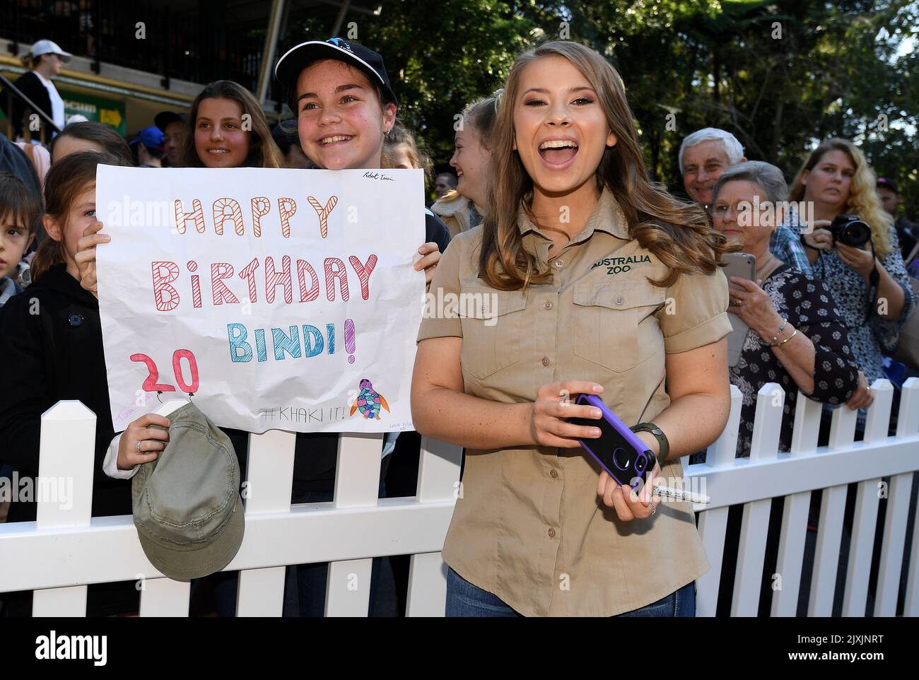 Bindi Irwin takes poses for a photo with fans as she celebrates her
