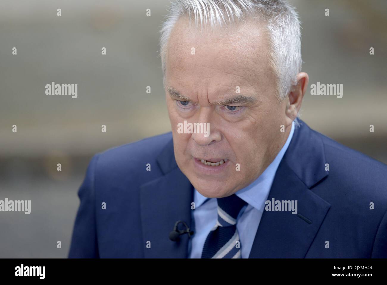 Huw Edwards - BBC News presenter - in Downing Street on the day Liz Truss makes her first speech as Prime Minister. 6th Sept 2022. Stock Photo