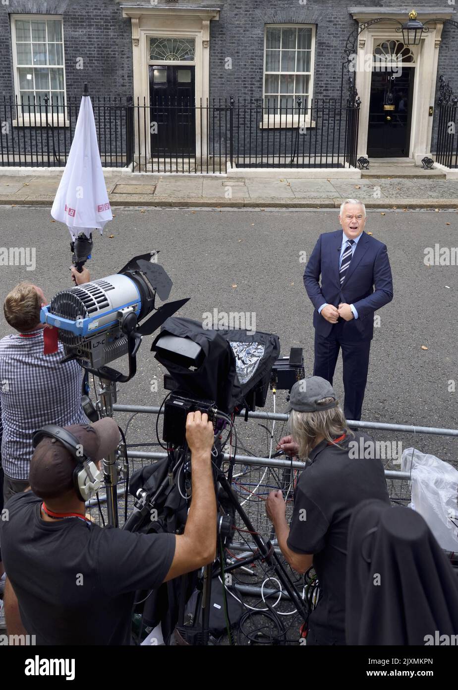 Huw Edwards - BBC News presenter - in Downing Street on the day Liz Truss makes her first speech as Prime Minister. 6th Sept 2022. Stock Photo