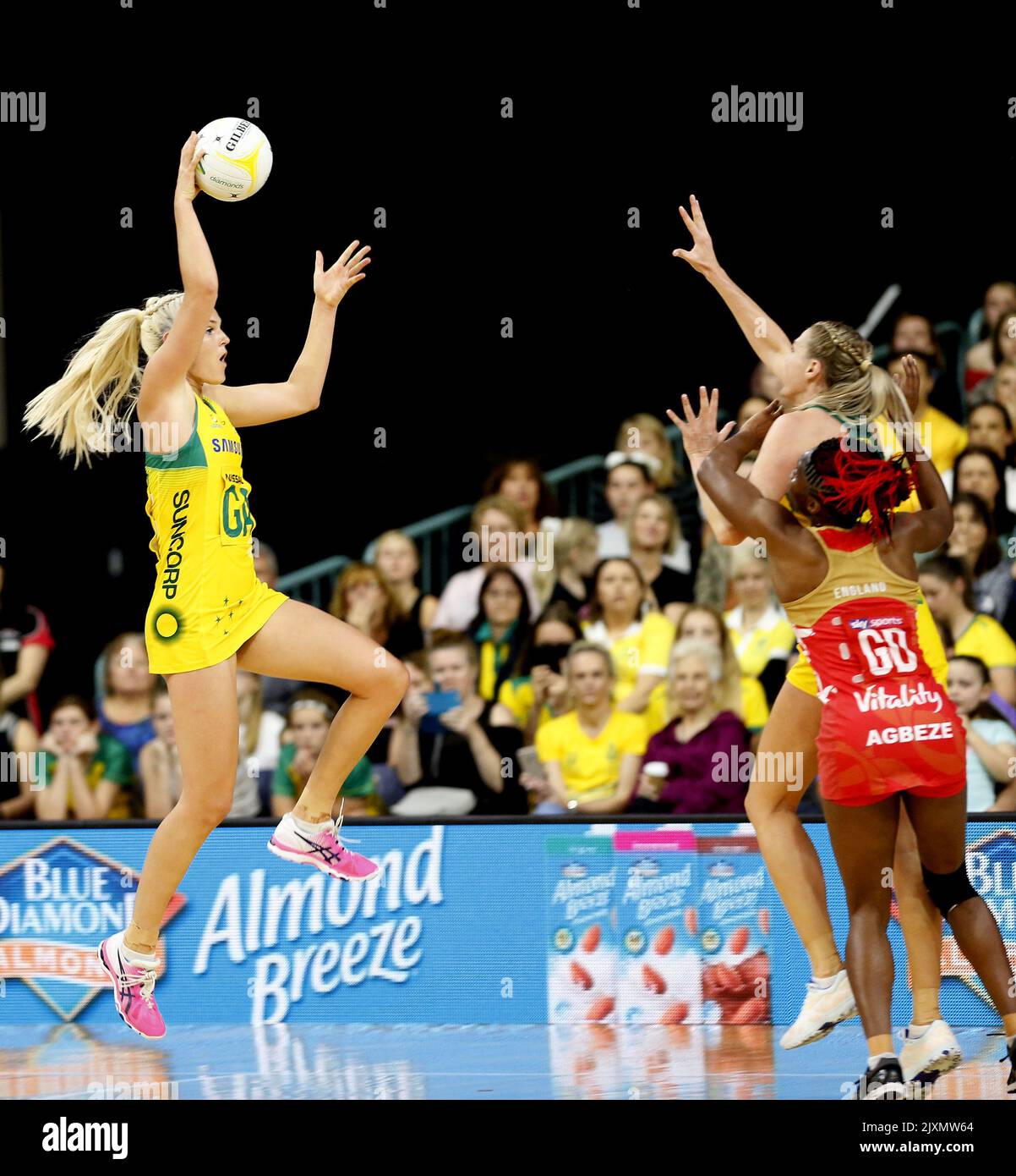 gretel-tippett-of-the-diamonds-during-the-netball-quad-series-match