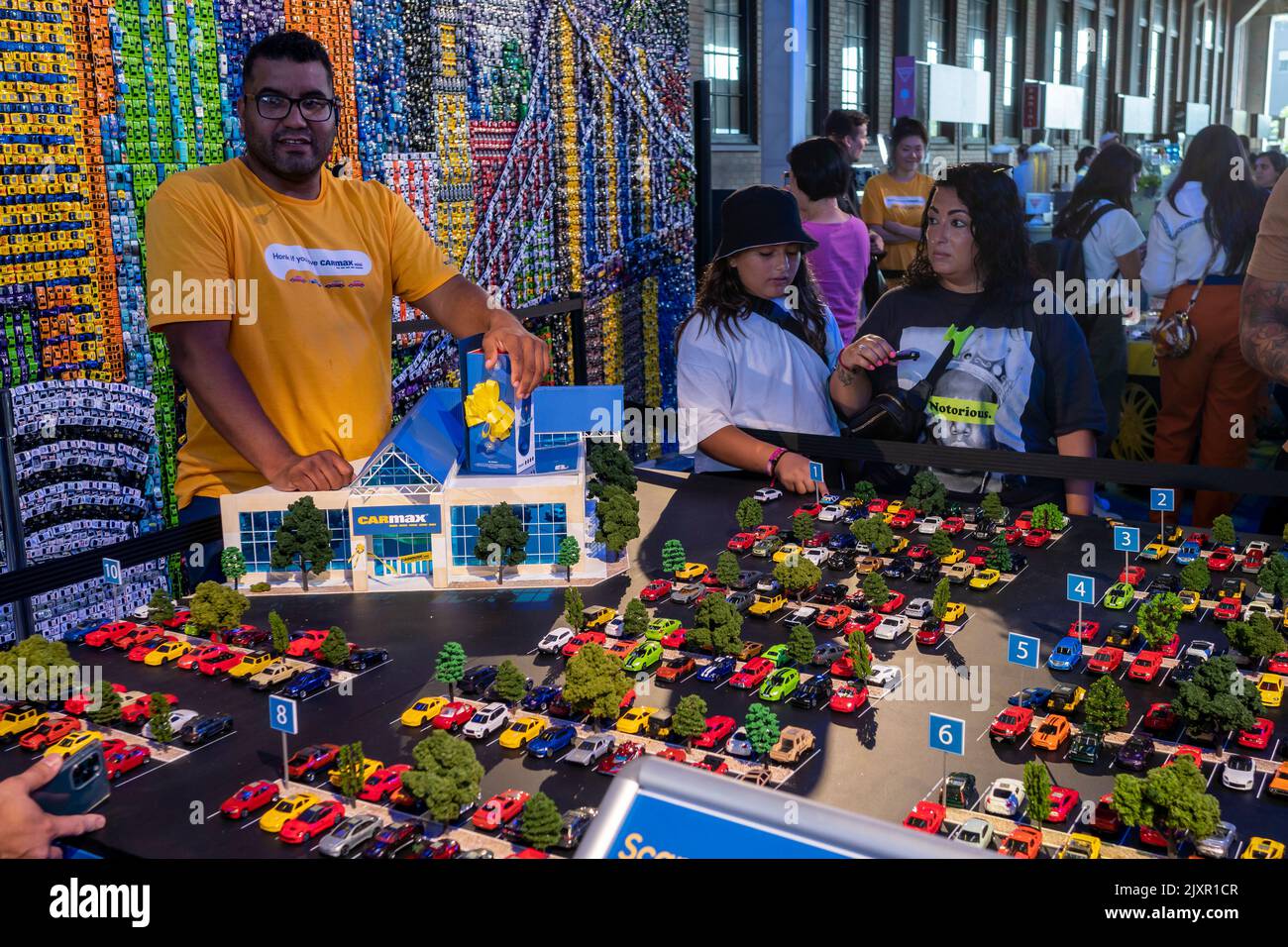 Brand activation on the High Line Park in New York for the online and