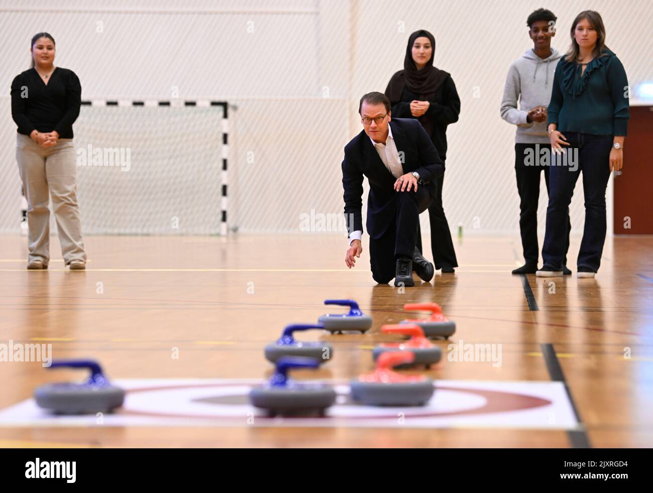 Stockholm, Sweden. 07th Sep, 2022. Prince Daniel tries Floor-curlingl during the visit to Steninge school who use Fritidsbanken (leisure bank), where children can borrow equipment for leisure activities for free, in Sigtuna, Sweden, on September 07, 2022. Photo: Fredrik Sandberg/TT/code 10080 Credit: TT News Agency/Alamy Live News Stock Photo
