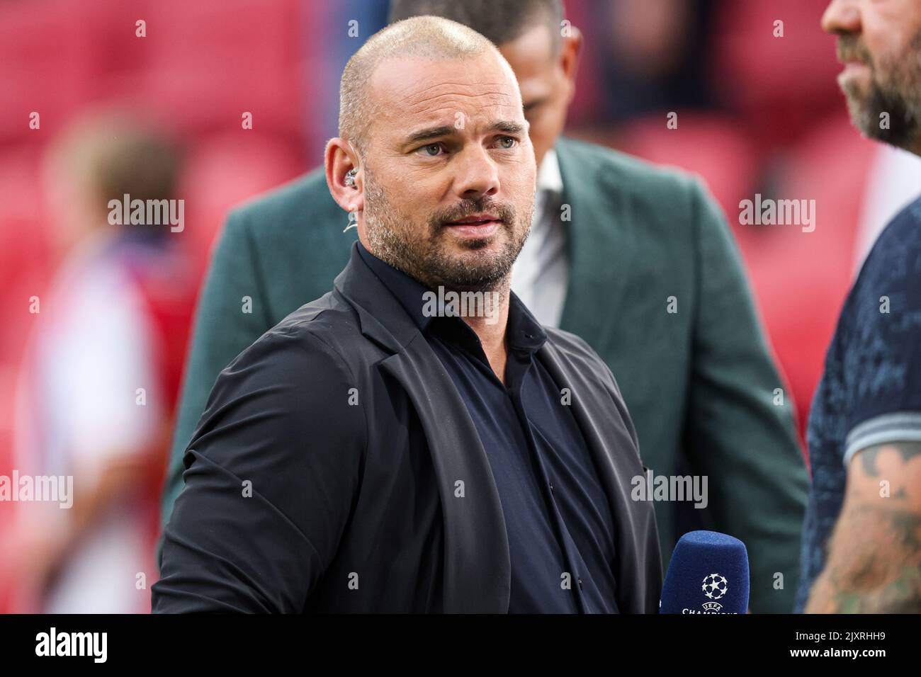 AMSTERDAM, NETHERLANDS - SEPTEMBER 7: analyst Wesley Sneijder during the UEFA Champions League match between Ajax and Rangers at the Johan Cruijff ArenA on September 7, 2022 in Amsterdam, Netherlands (Photo by Peter Lous/Orange Pictures) Stock Photo