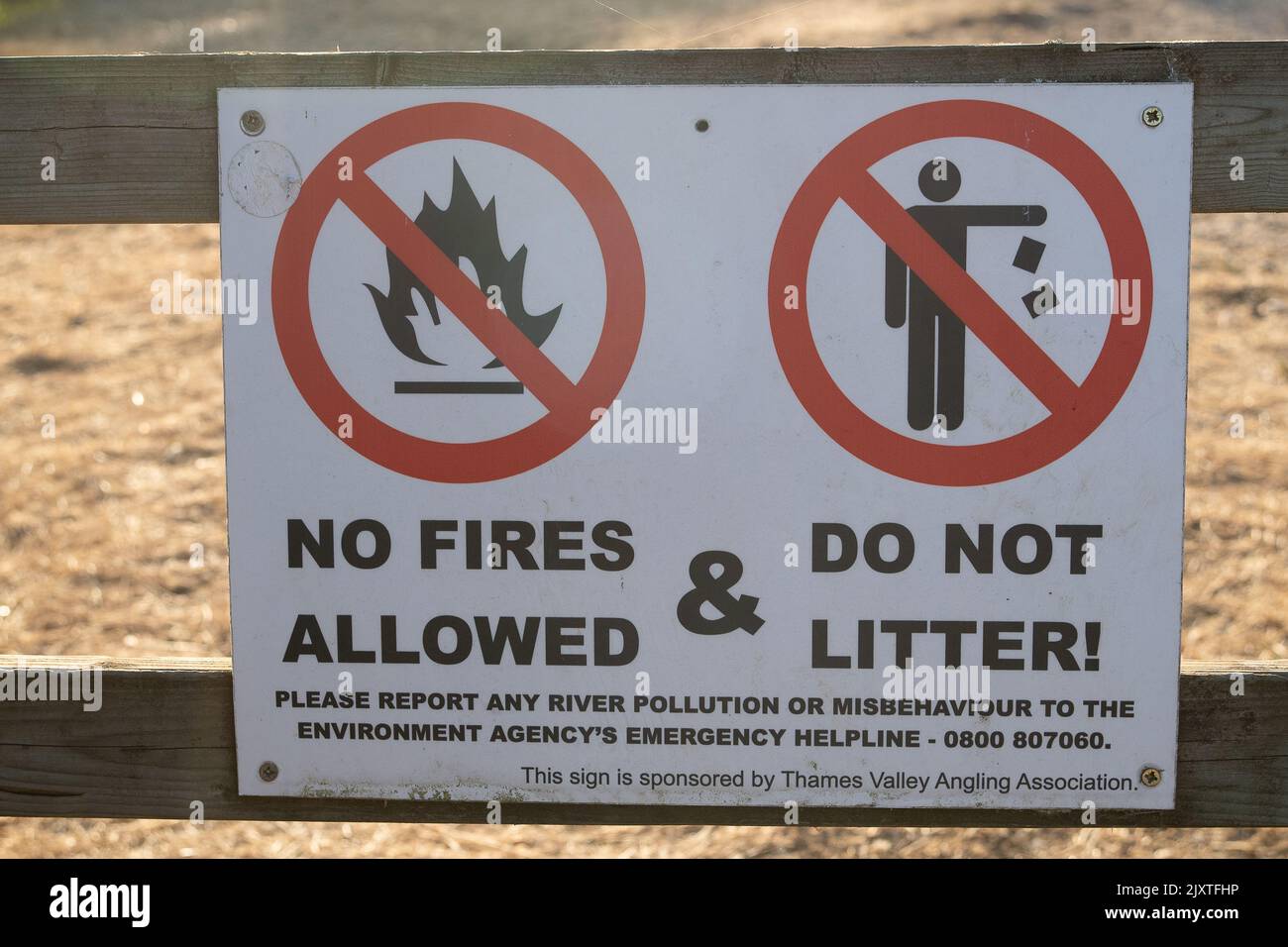 Dorney, Buckinghamshire, UK. 14th August, 2022. A no fires allowed sign by the Jubilee River. Credit: Maureen McLean/Alamy Stock Photo
