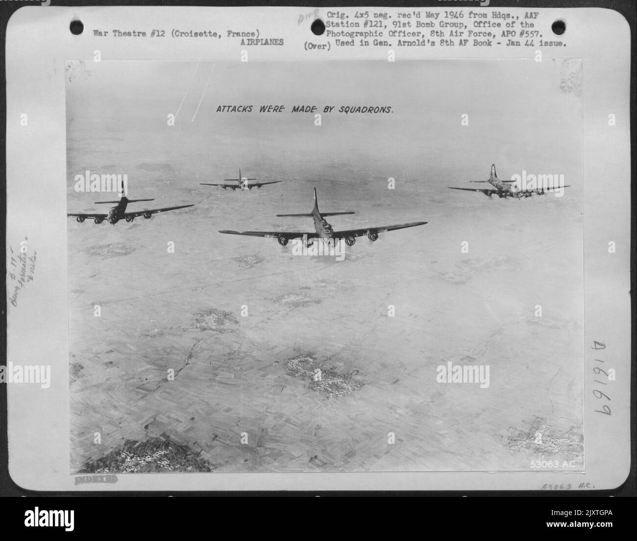 Strike airplanes Black and White Stock Photos & Images - Alamy