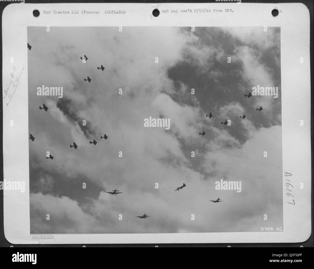 Bomber jet engines Black and White Stock Photos & Images - Alamy