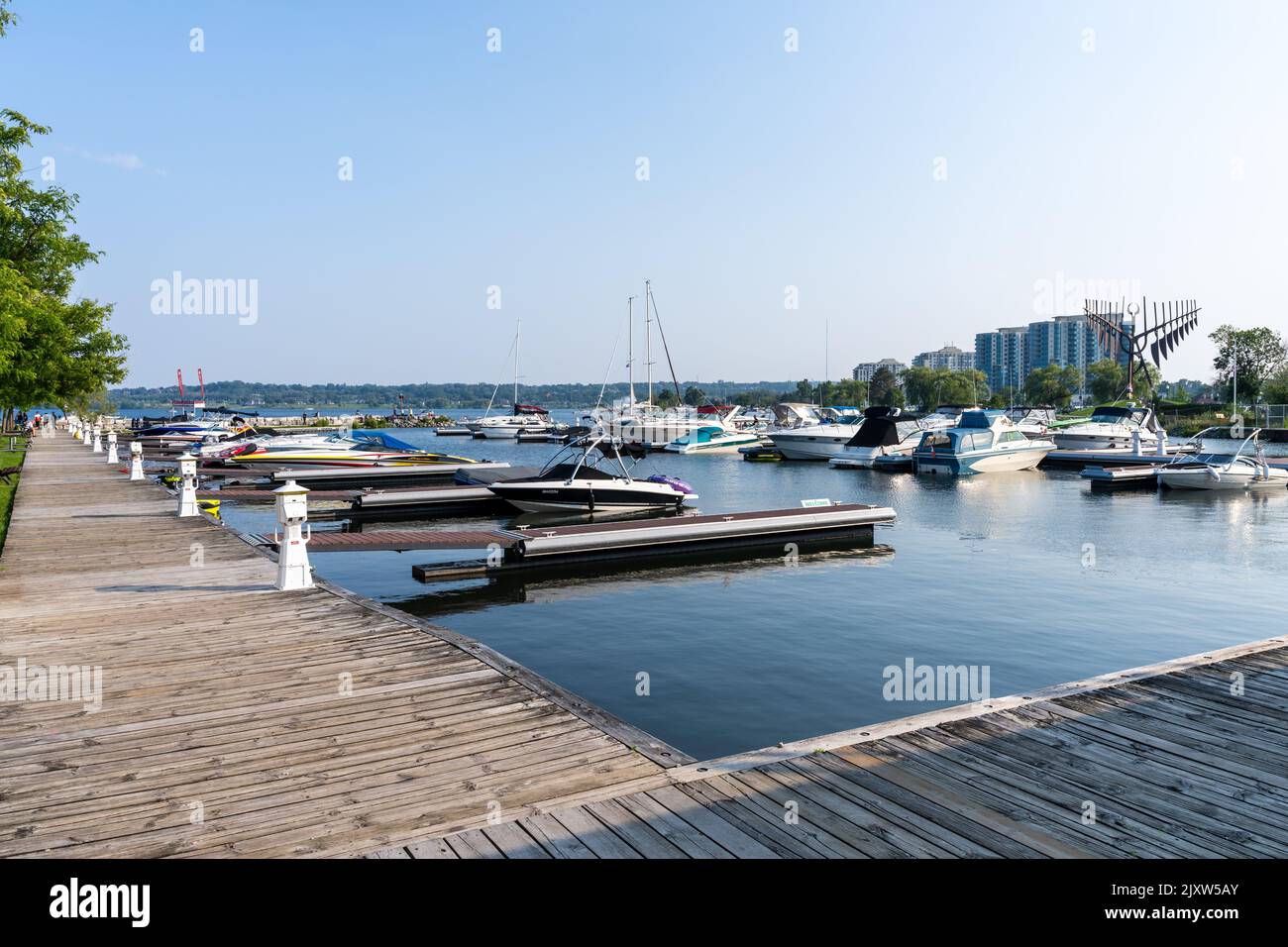 City of Barrie Marina Boat Launch and Dock. Kempenfelt Bay, Lake Simcoe. Barrie, Ontario, Canada Stock Photo