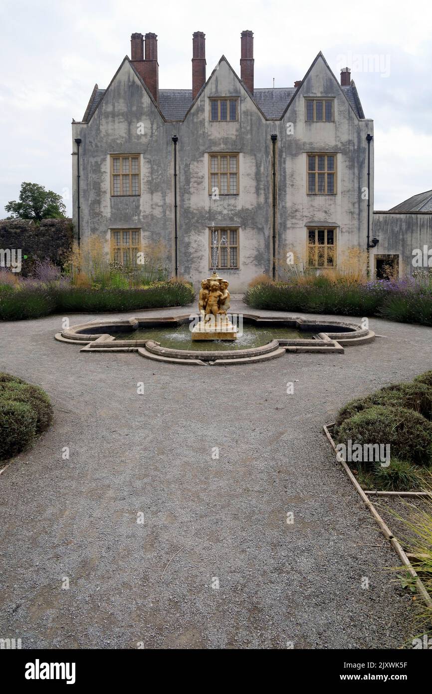 St Fagans Castle (main house) 16th century Elizabethan mansion. St ...