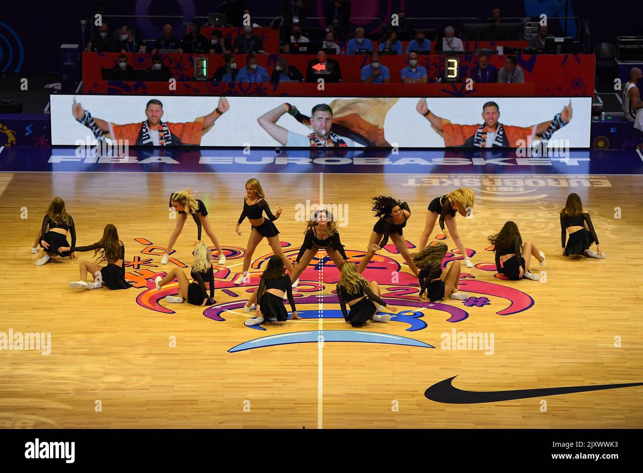 COLOGNE, GERMANY SEPTEMBER 7, 2022 Basketball dance cheerleaders