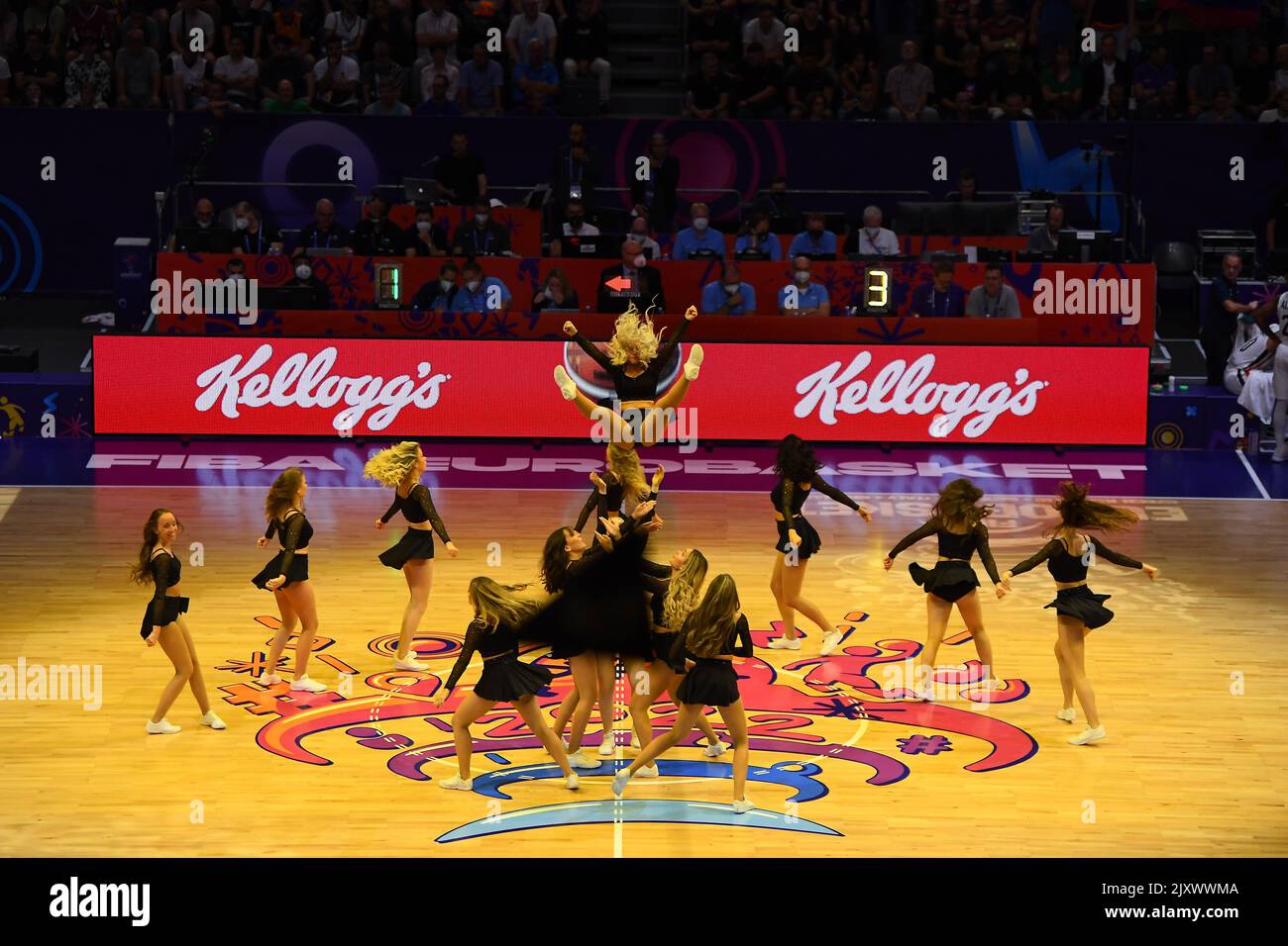 COLOGNE, GERMANY SEPTEMBER 7, 2022 Basketball dance cheerleaders