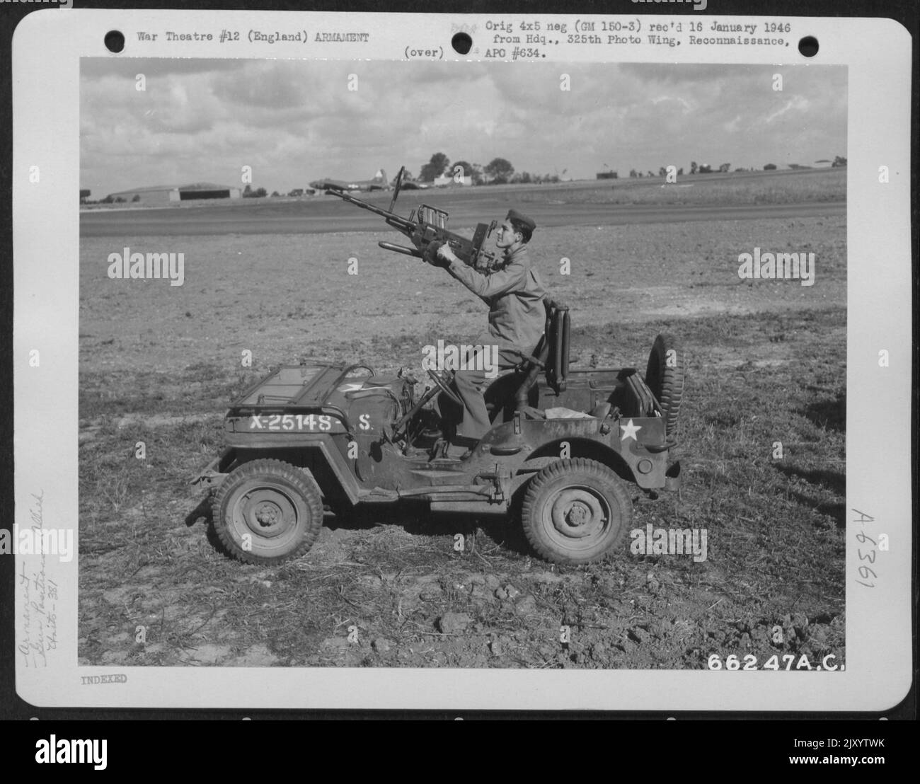 Field Defense - A 50 Cal. Anti-Aircraft Gun Is Mounted On A Jeep At 8Th Air Force Station 167 In England. 14 August 1943, 381St Bomb Group Stock Photo - Alamy