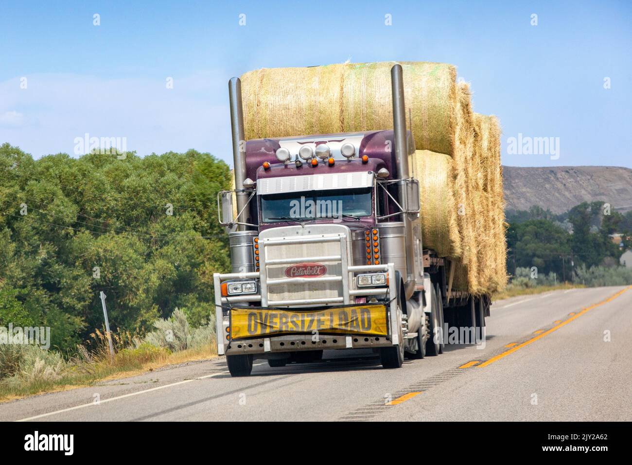 Montana hay season hi-res stock photography and images - Alamy