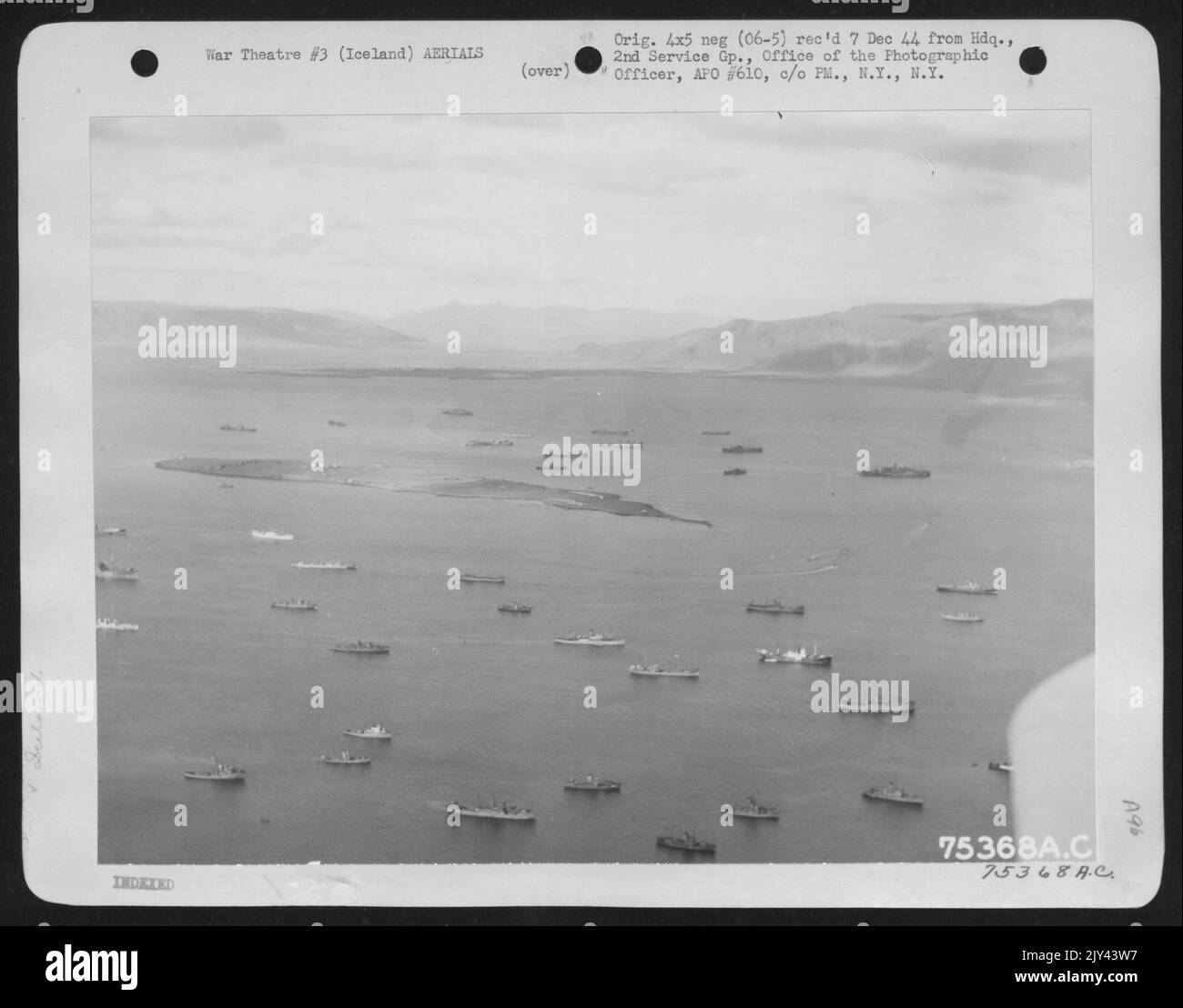 a-u-s-convoy-in-the-reykjavik-harbor-iceland-23-september-1941-stock