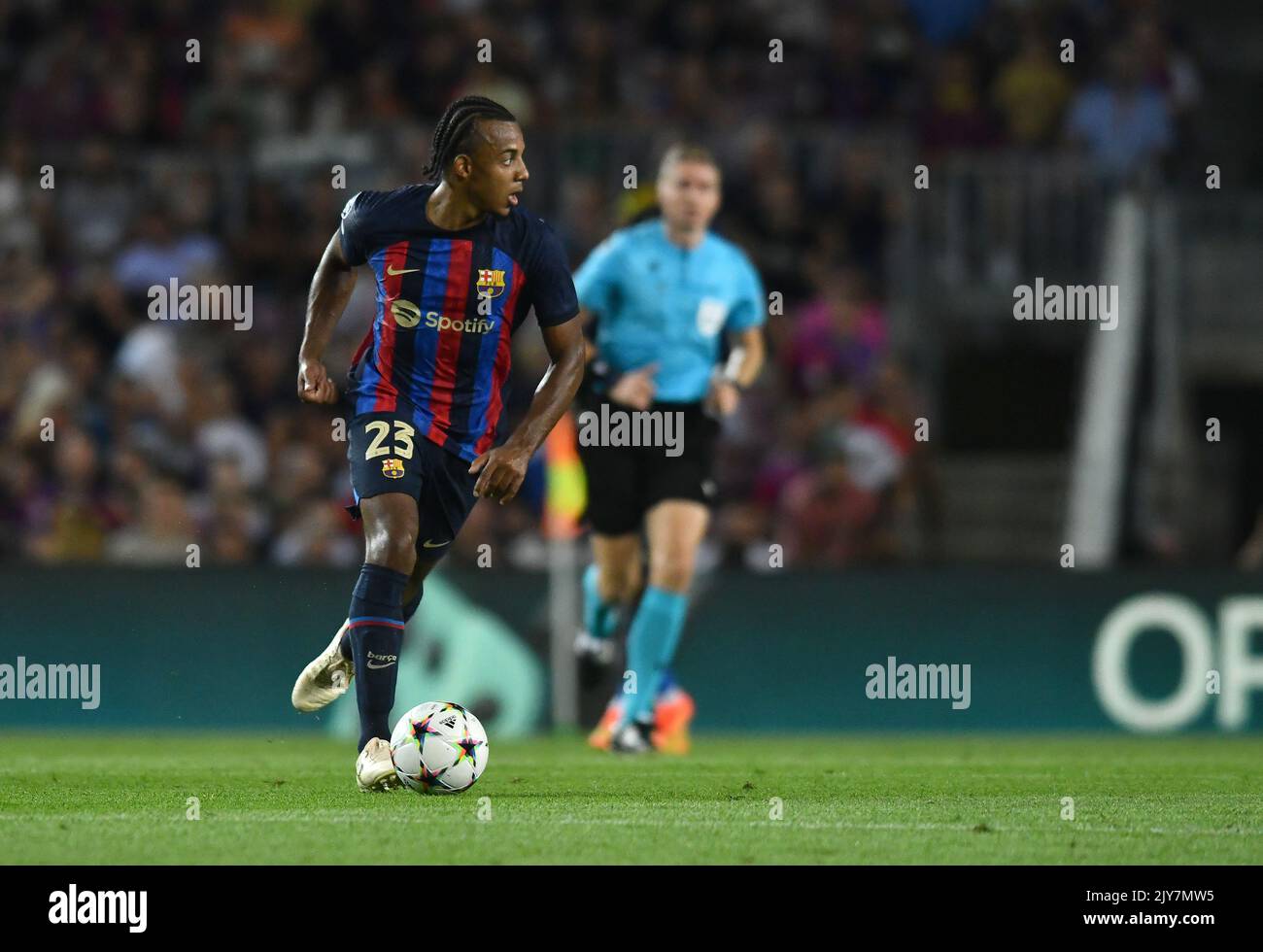 Barcelona, Spain. 07th Sep, 2022. FC BARCELONA vs FC VIKTORIA PLZEN Jules Kounde (23) of FC Barcelona during the match between FC Barcelona and FC Viktoria Plzen corresponding to the first day of the group stage of the UEFA Champions League at Spotify Camp Nou Stadium in Barcelona, Spain. September 7, 2022. Credit: rosdemora/Alamy Live News Stock Photo