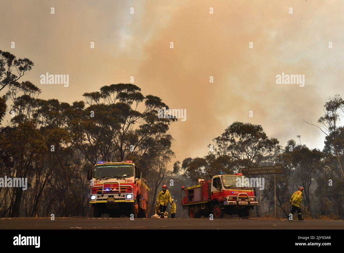 New South Wales Rural Fire Service (RFS) And Fire And Rescue NSW (FRNSW ...