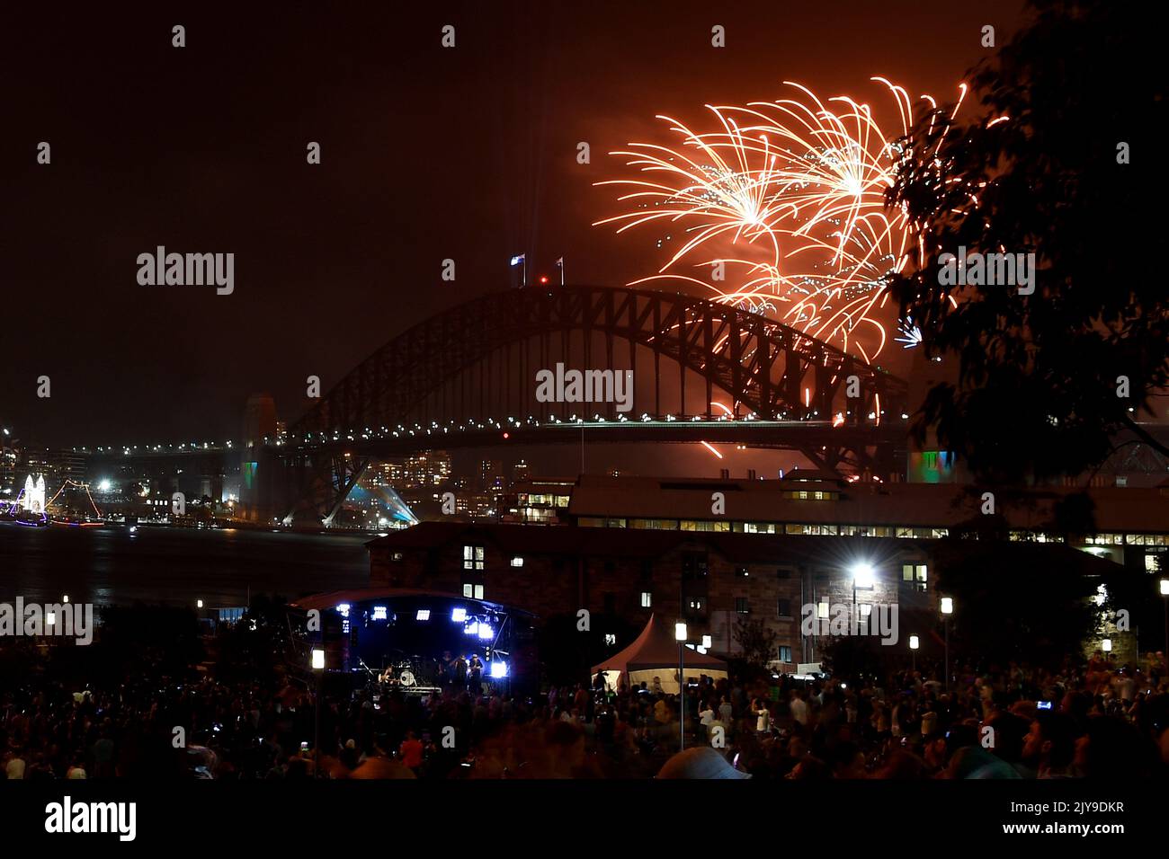 the-9pm-family-fireworks-explode-over-sydney-harbour-as-seen-from