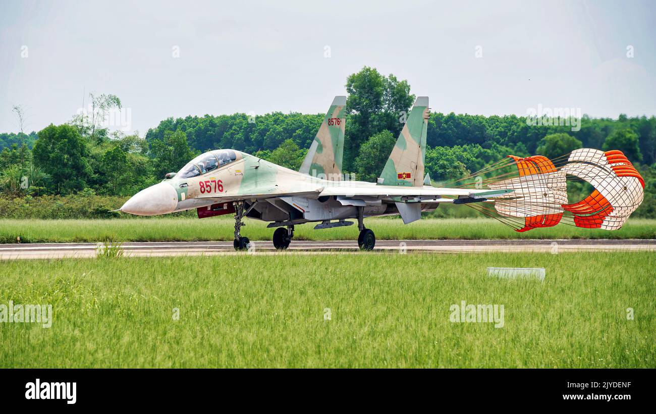 sukhoi su 30 mk2 and su22M4 in demonstration flying day Stock Photo - Alamy