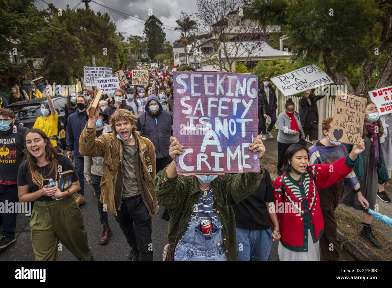 Protesters gather to support asylum seekers detained at the Kangaroo ...