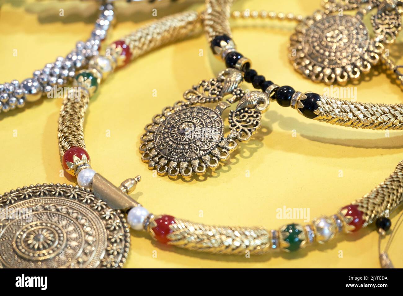Antique jewelry shop hi-res stock photography and images - Alamy