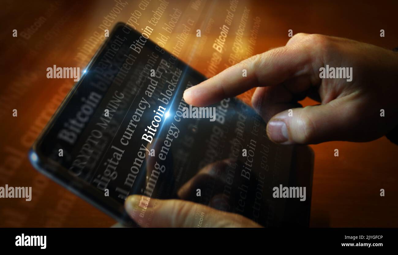 Bitcoin screen hi-res stock photography and images - Alamy