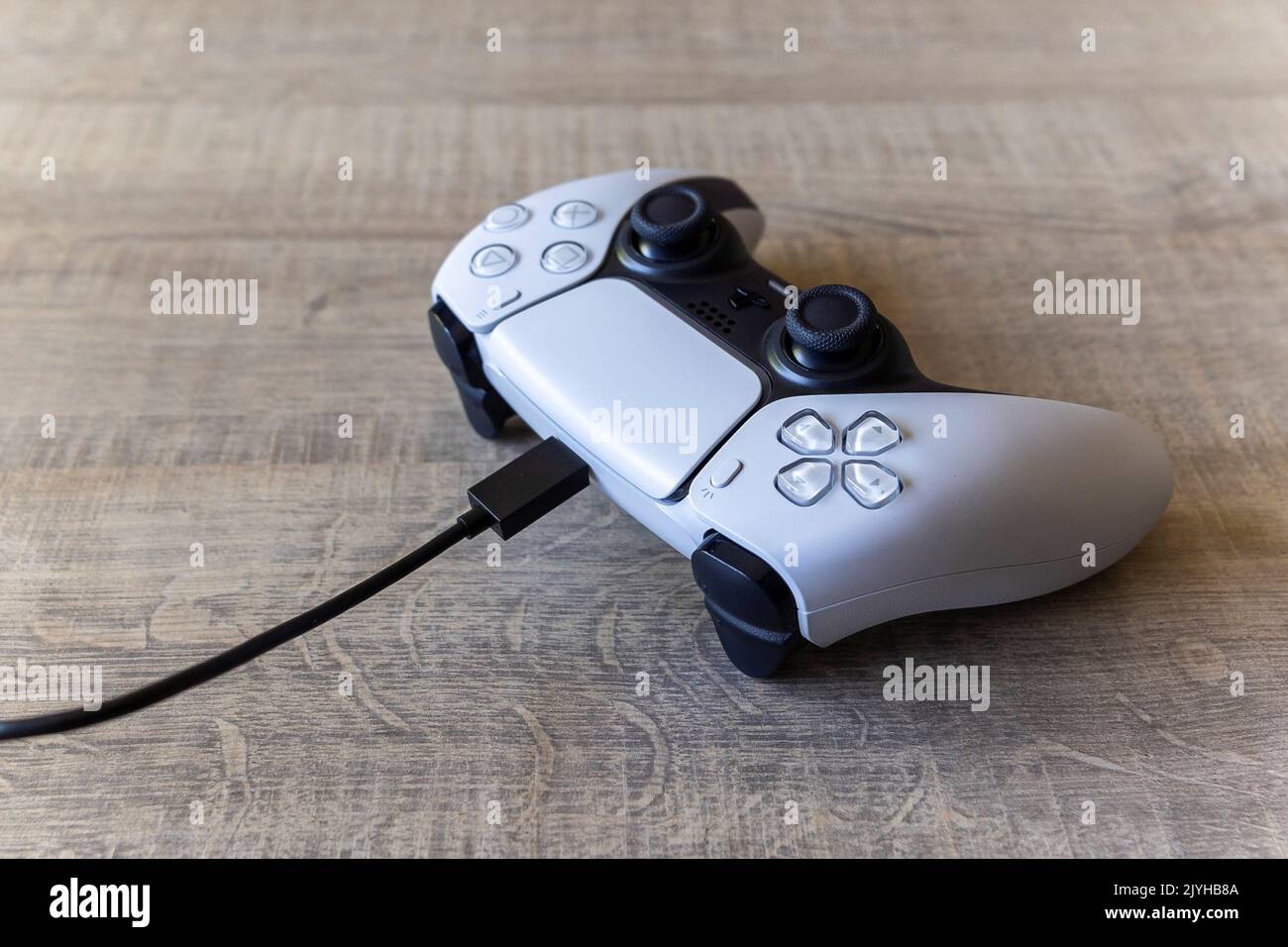Playstation 5 controller hi-res stock photography and images - Page 2 -  Alamy