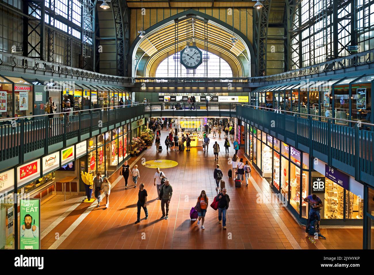 station concourse of the main station, Germany, Hamburg Stock Photo