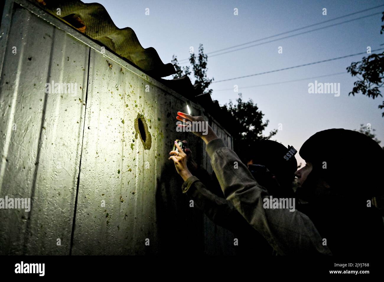 MALA TOKMACHKA, UKRAINE - SEPTEMBER 7, 2022 - Journalists take pictures ...