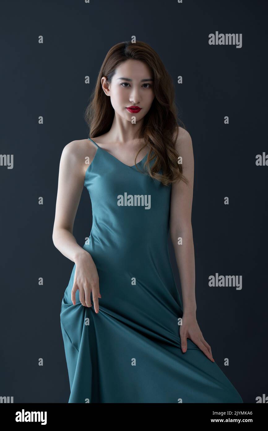 Portrait of beautiful young Chinese woman Stock Photo - Alamy