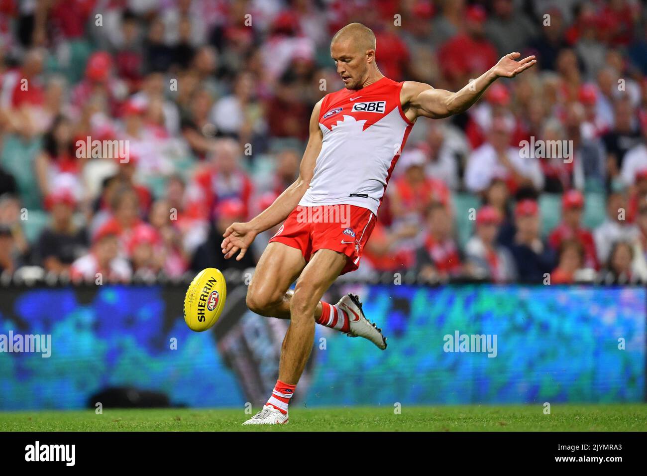 Sam Reid of the Swans kicks a goal during the Round 4 AFL match between ...