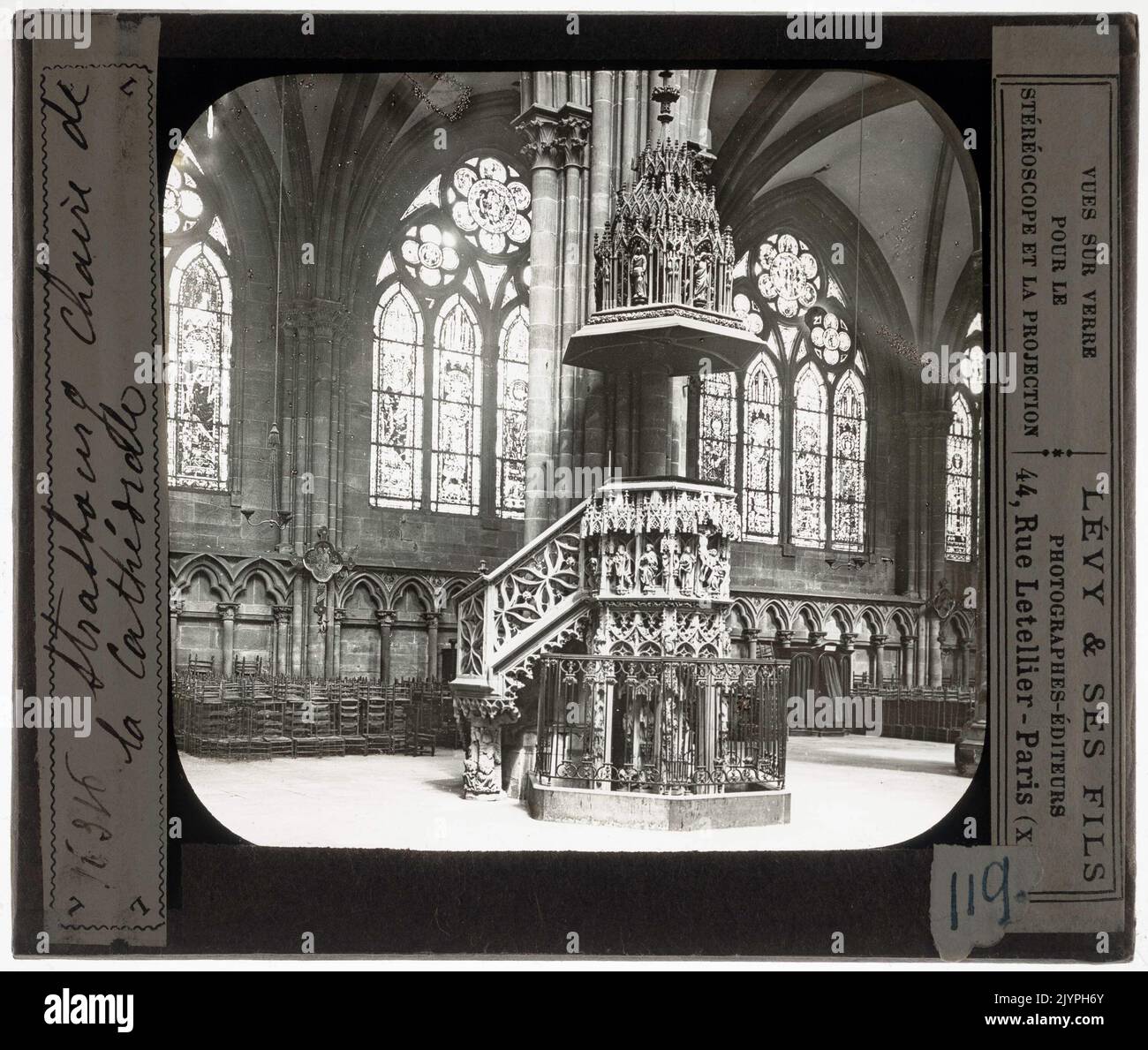 Hans Hammer. Preekstoel in NotreDame Cathedral, Strasbourg Stock Photo