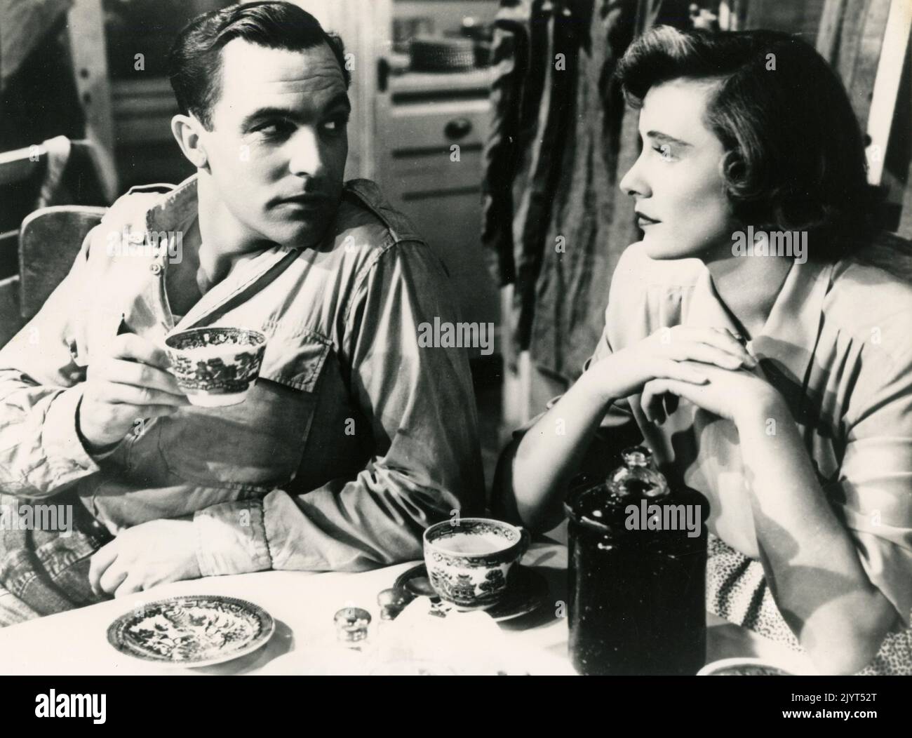 American actor Gene Kelly and actress Phyllis Thaxter in the movie Living in a Big Way, USA 1947 Stock Photo