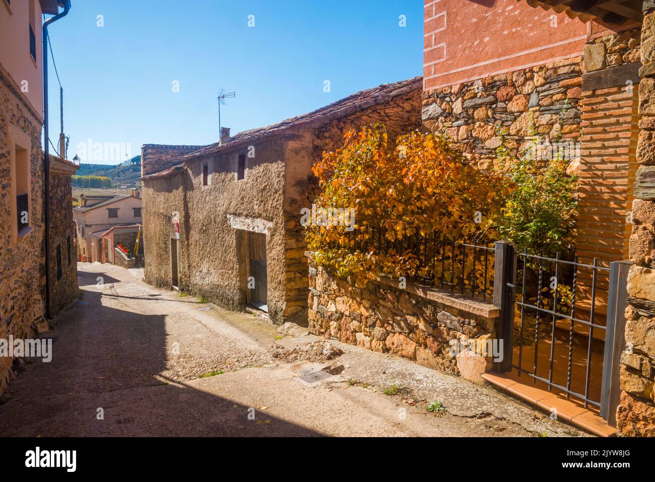 Street. Grado del Pico, Segovia province, Castilla Leon, Spain. Stock Photo
