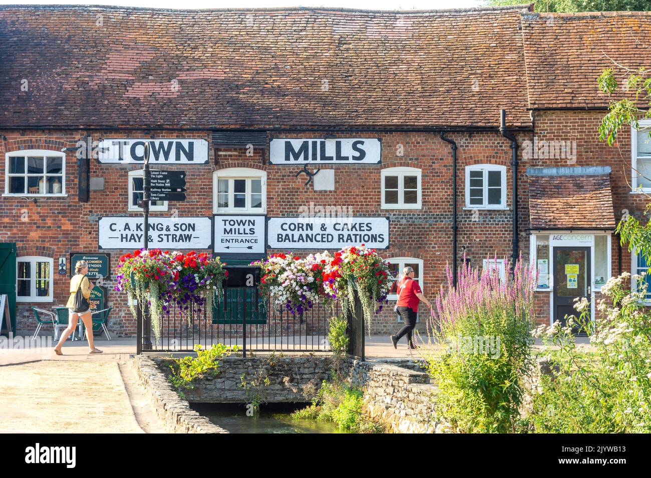 The Town Mills Pub, Bridge Street, Andover, Hampshire, England, United Kingdom Stock Photo