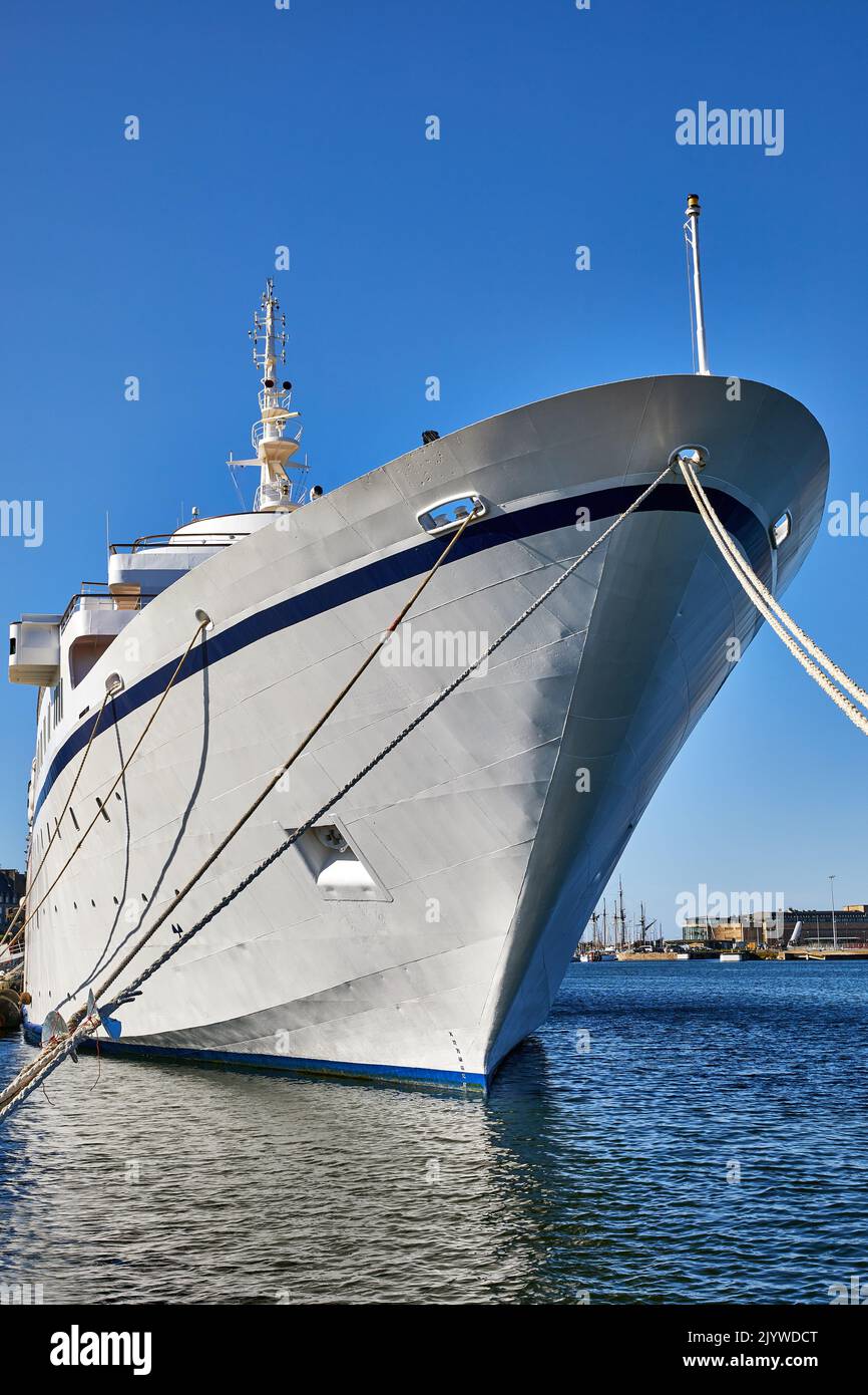 Image of bow of cruise ship in port Stock Photo