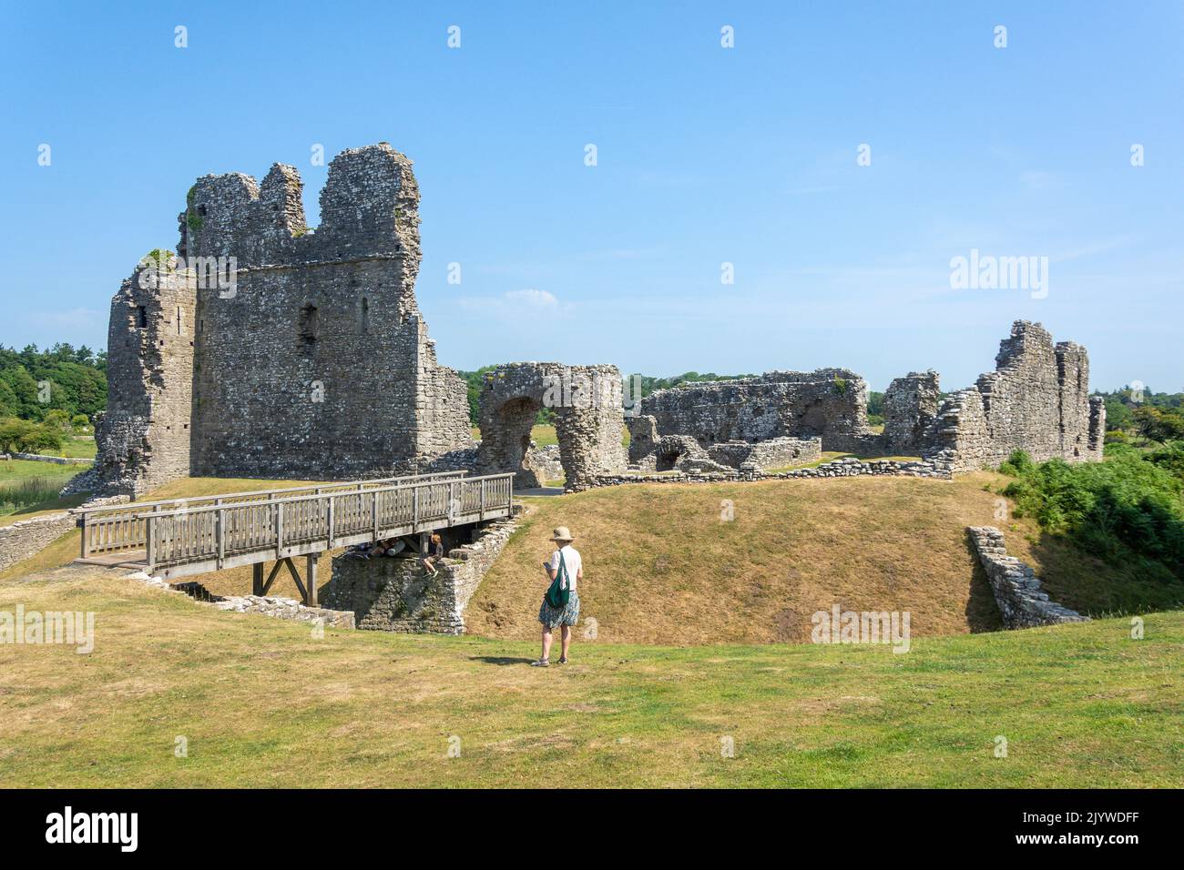 Ruins of Norman stone castle, Ogmore Castle, Ogmore, Vale of Glamorgan (Bro Morgannwg), Wales (Cymru), United Kingdom Stock Photo
