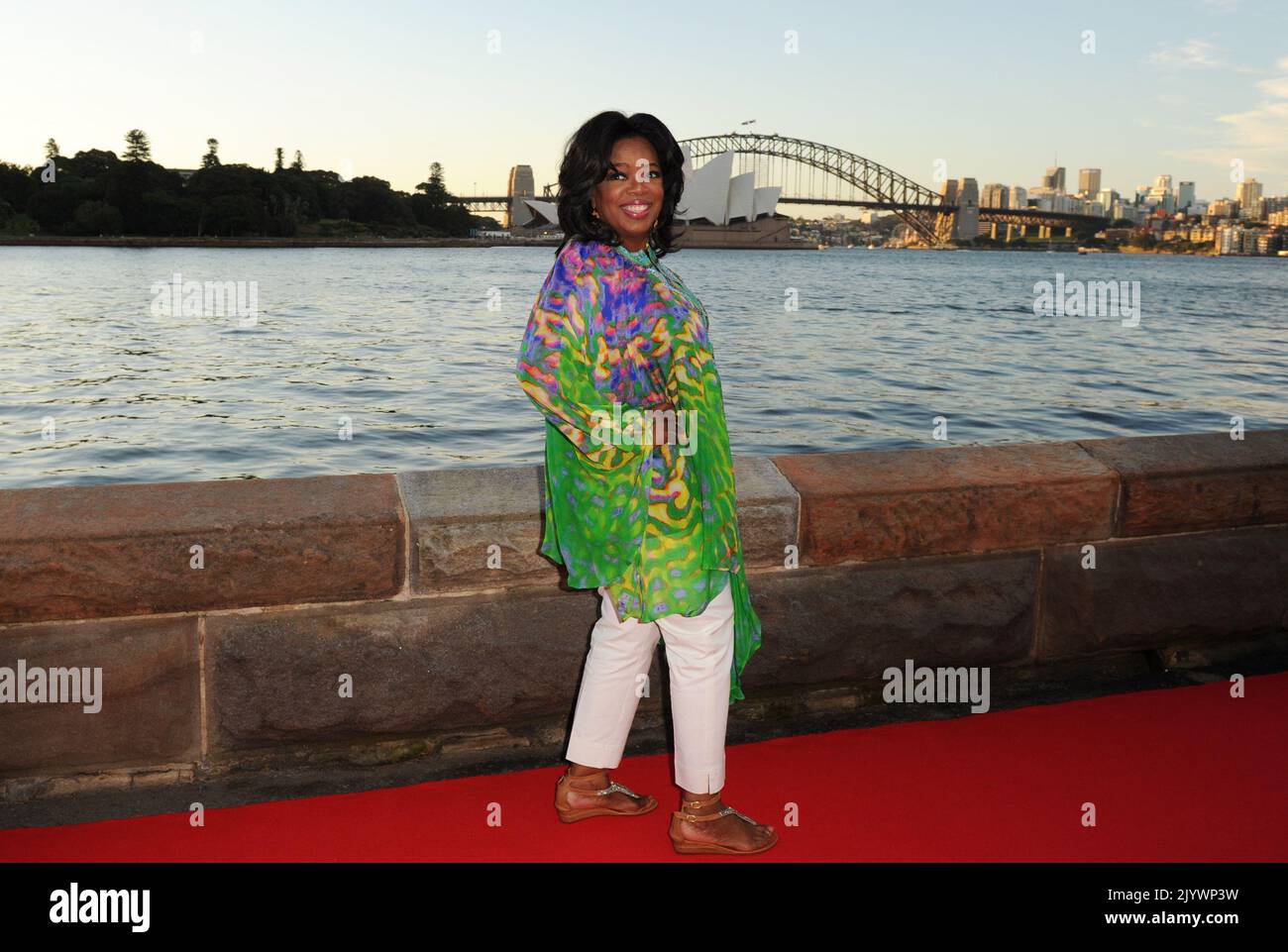 Beautiful Oprah's Surprise Act Outside Sydney Hotel Landscape Collection Beautiful Oprah's Surprise Act Outside Sydney Hotel Landscape Collection