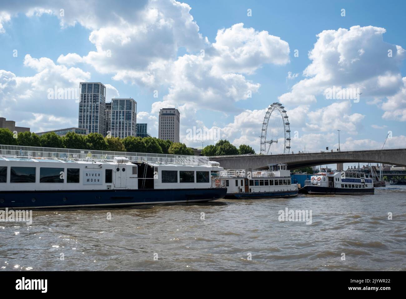 Thames Ridelondon London eye thames cruise hi-res stock photography and images - Alamy