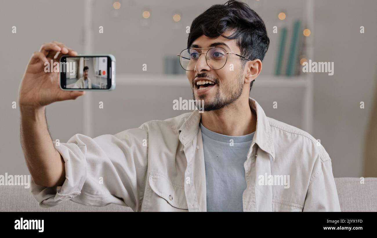 Bearded man wearing glasses hi-res stock photography and images - Alamy