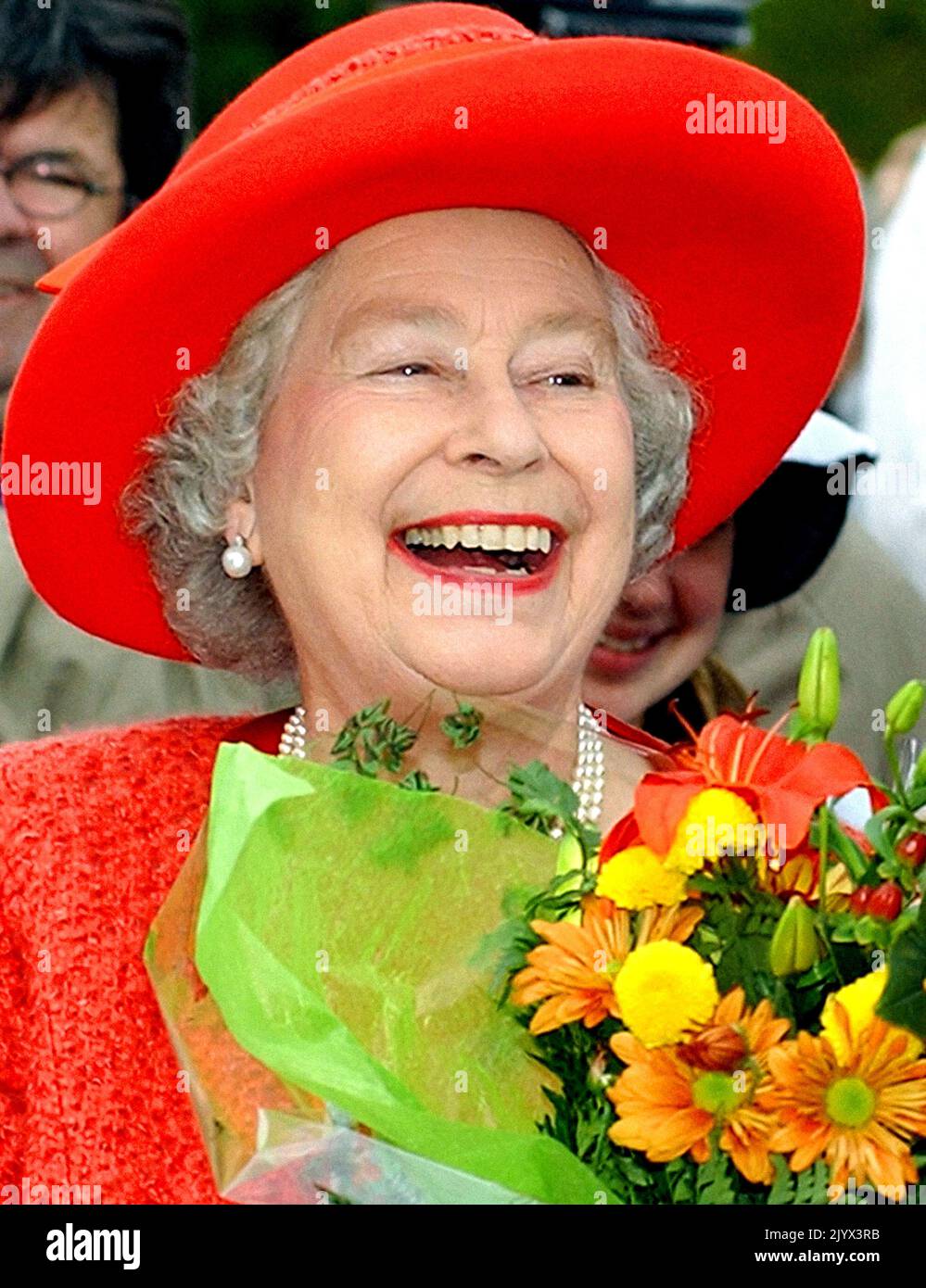 File photo dated 11/10/2002 of Queen Elizabeth II during a walkabout, after visiting the Old Government House in Fredericton, New Brunswick, during her two week Royal visit to Canada. The Queen died peacefully at Balmoral this afternoon, Buckingham Palace has announced. Issue date: Thursday September 8, 2022. Stock Photo