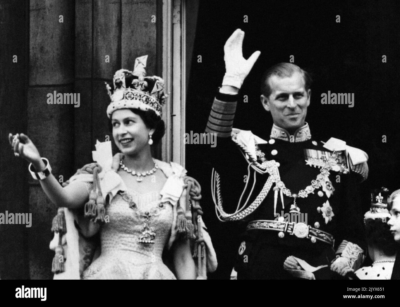 Queen coronation 1953 balcony hi-res stock photography and images - Alamy