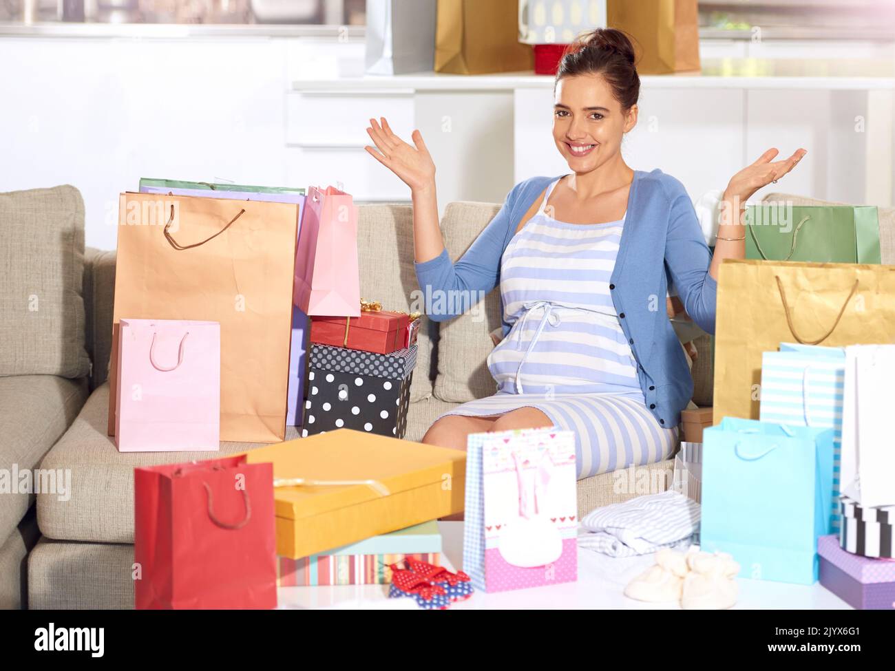 Gift And Shopping Bags Stock Illustration - Download Image Now - Gift Bag,  Blue, Tissue Paper - iStock