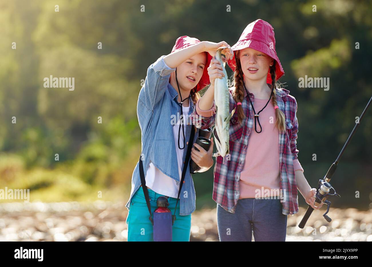Young child hat sun hi-res stock photography and images - Page 2 - Alamy
