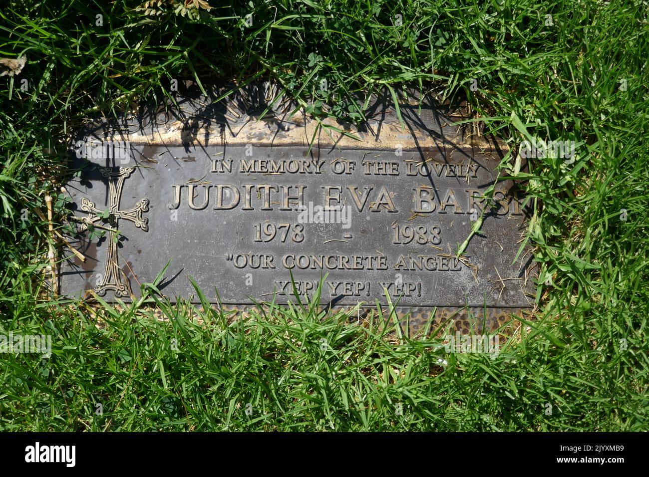 Los Angeles, California, USA 6th September 2022 Child Actress/murder victim Judith Barsi's Grave in Sheltering Hills Section at Forest Lawn Memorial Park Hollywood Hills on September 6, 2022 in Los Angeles, California, USA. Photo by Barry King/Alamy Stock Photo Stock Photo